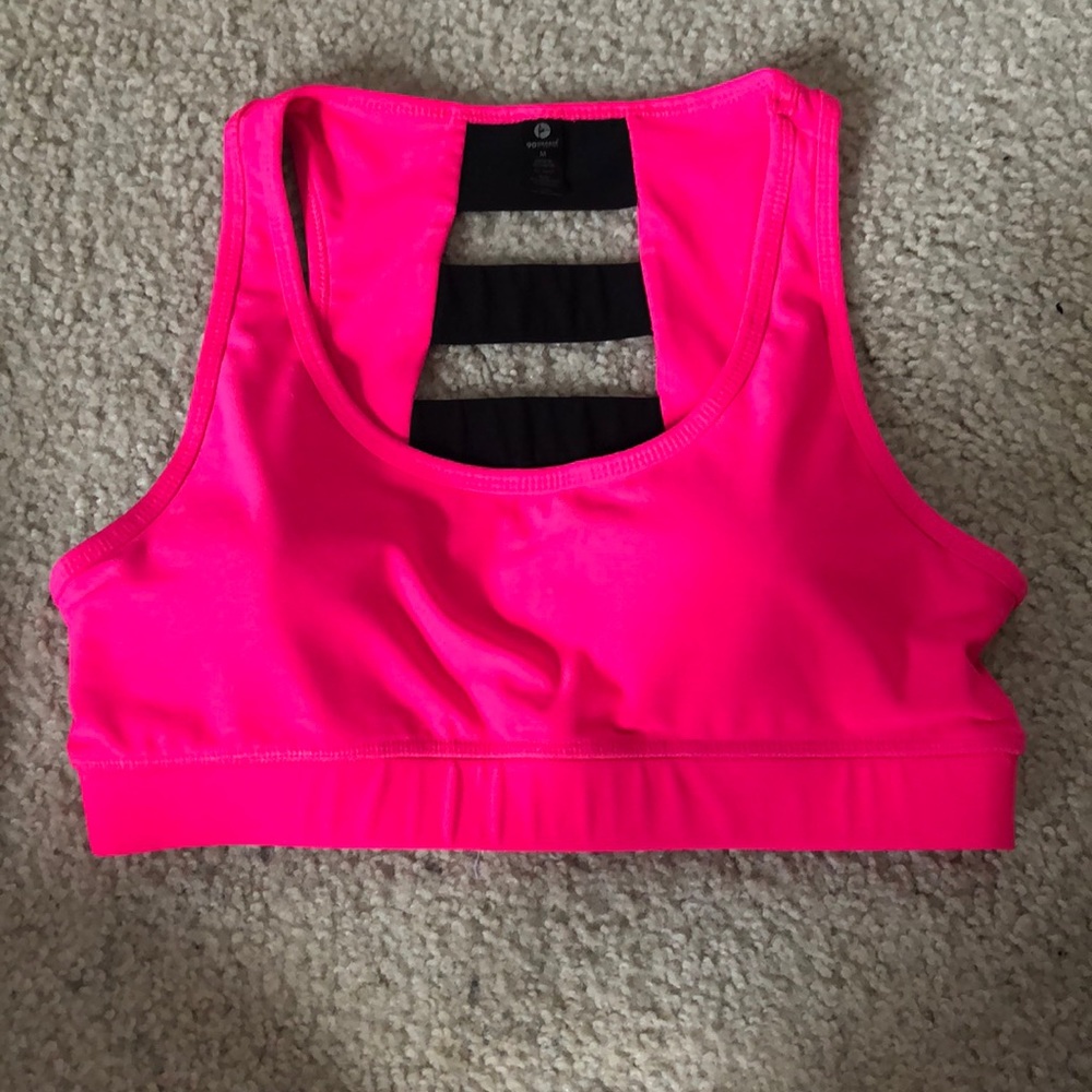 sports bra